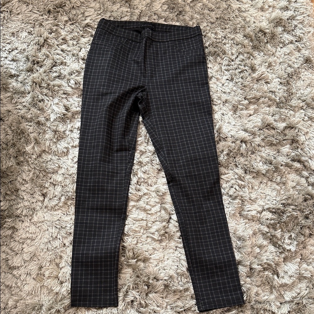 Sanctuary Plaid Pants in Black and Gray